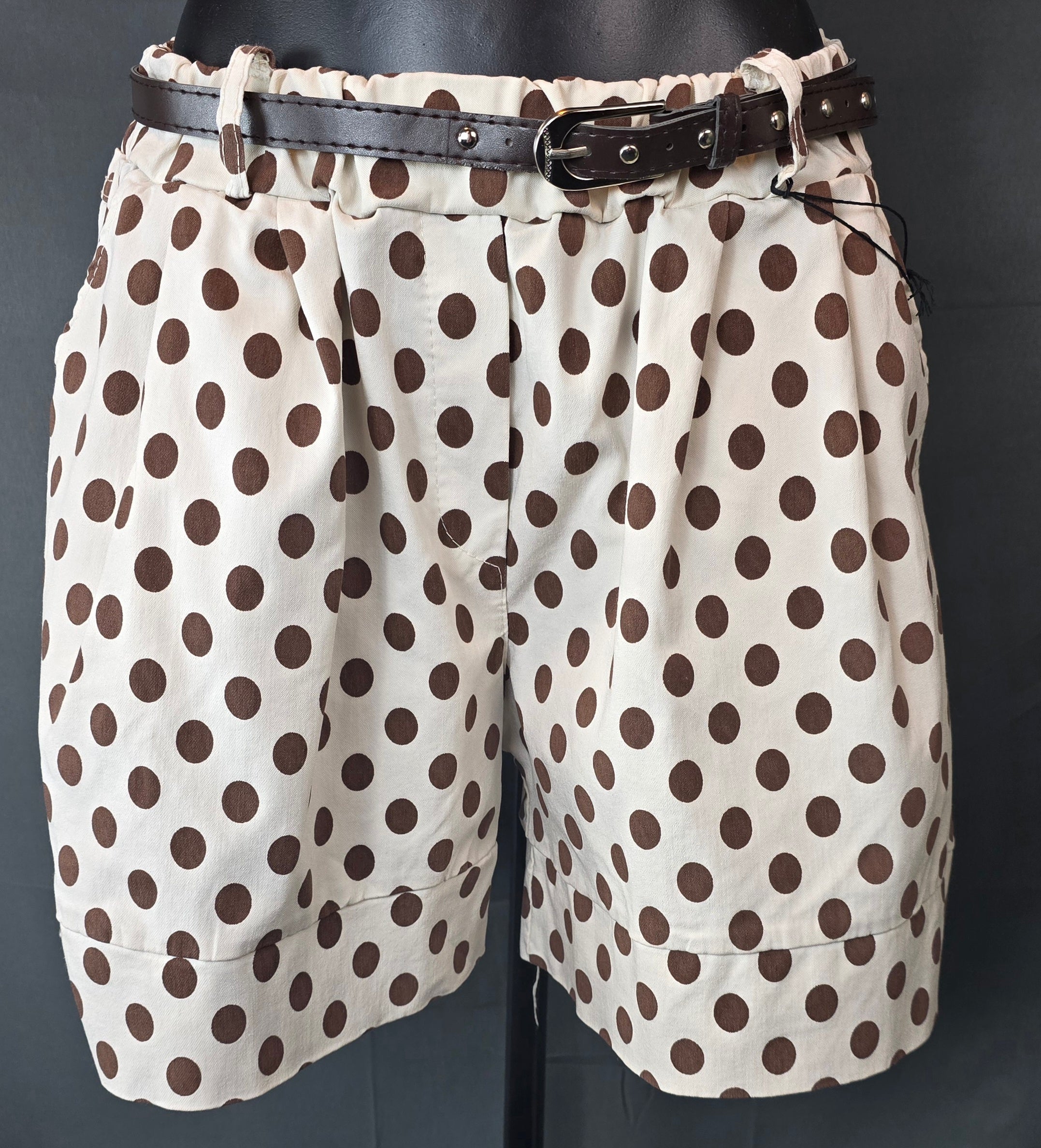 Korte broek met polka dot